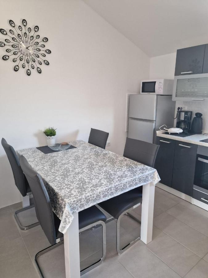 Apartmani Ivan Rtina Luaran gambar