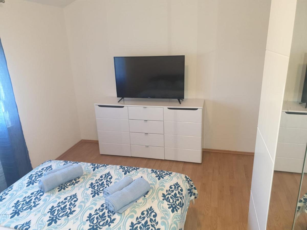 Apartmani Ivan Rtina Luaran gambar
